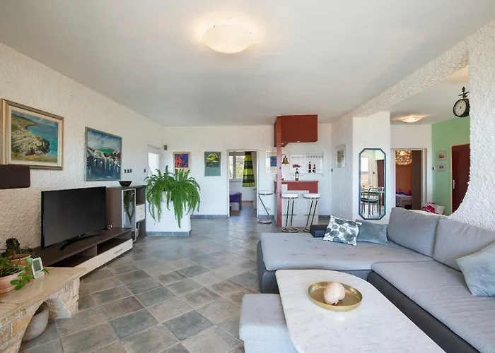 Horizont View * Пула